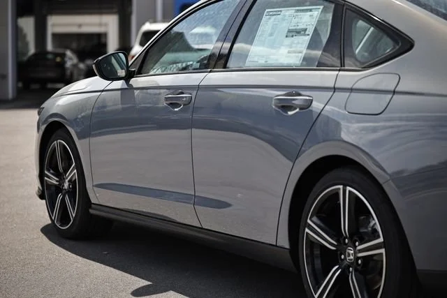 New 2026 Urban Gray Pearl Honda SE image 9