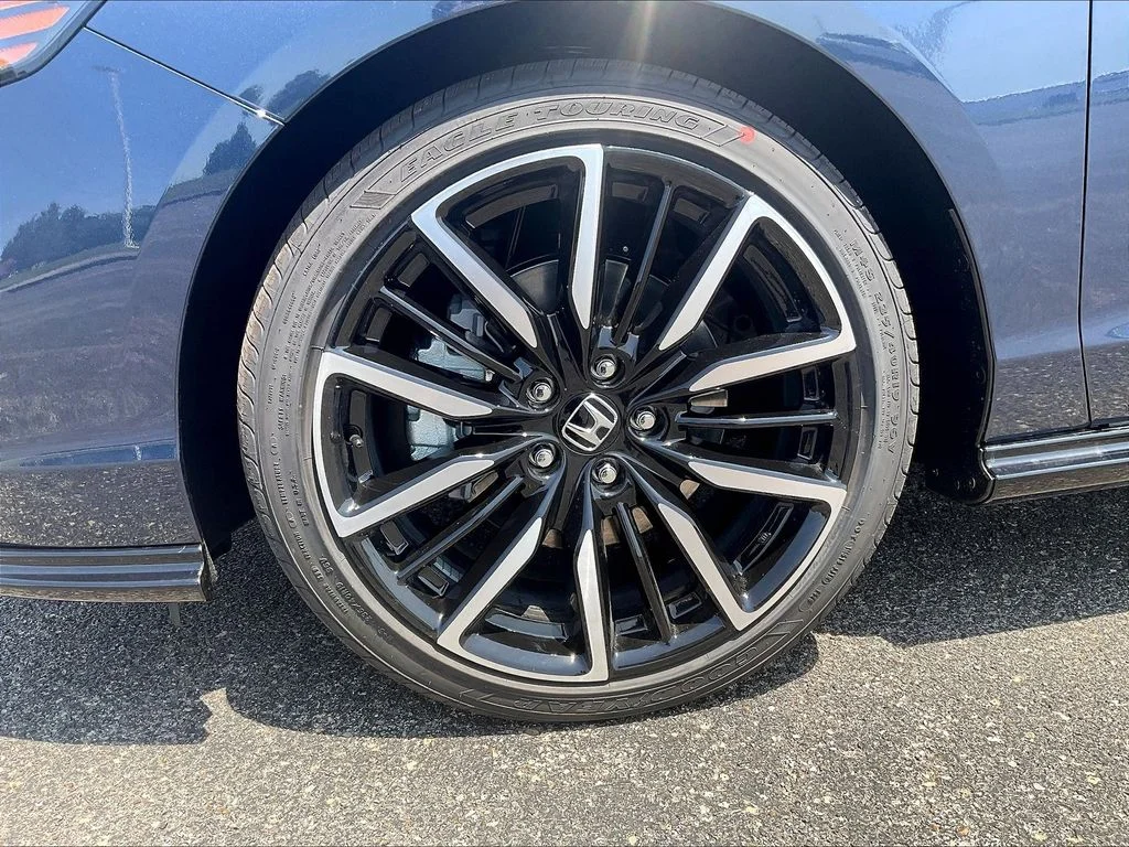 New 2026 Canyon River Blue Metallic Honda Touring image 18