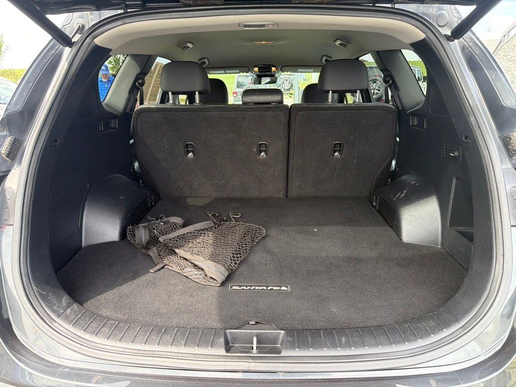Used 2023 Gray Hyundai SEL image 16