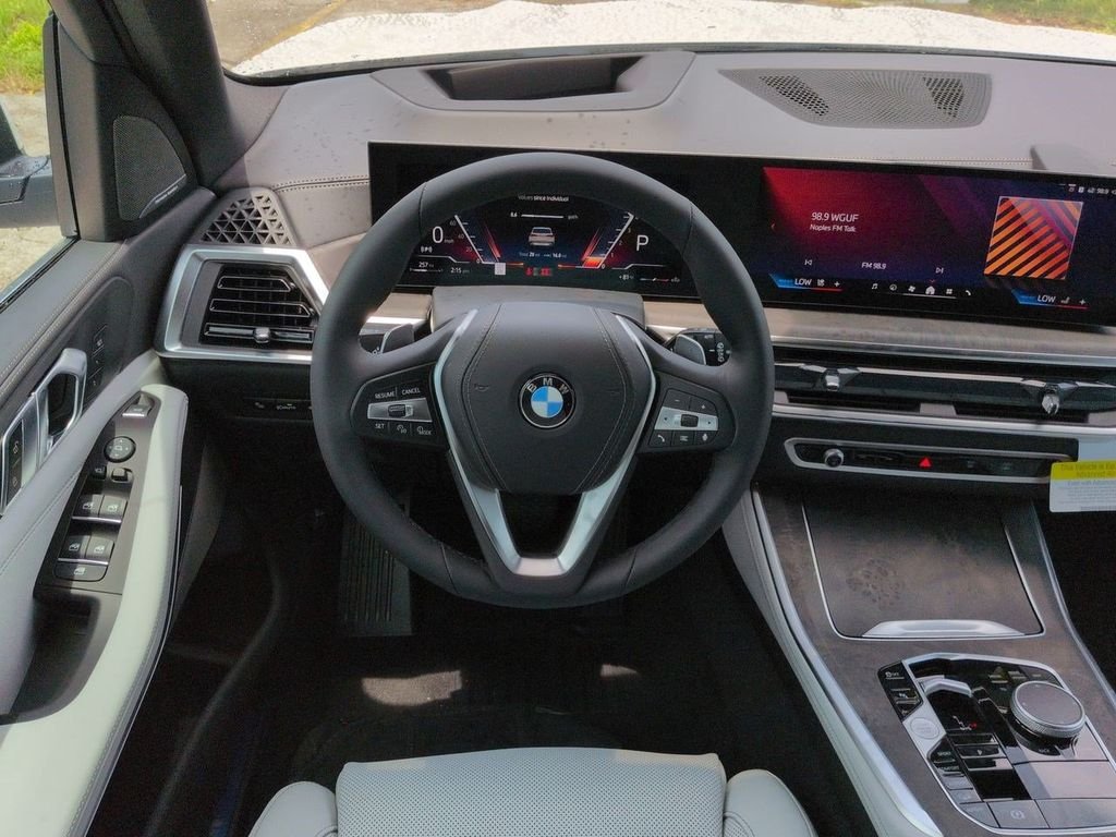 New 2026 Alpine White BMW xDrive40i image 16