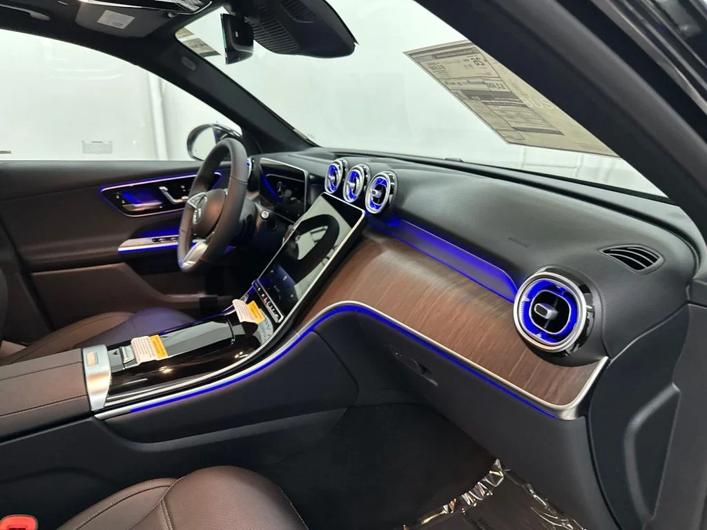 New 2026 Black Mercedes-Benz GLC 300 image 25