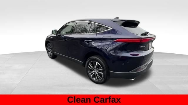 Used 2021  Toyota LE image 3