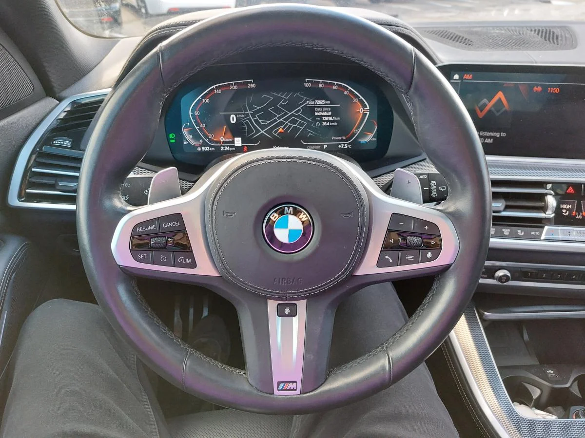 Used 2022 Blue BMW xDrive40i Sports Activity Vehicle image 18