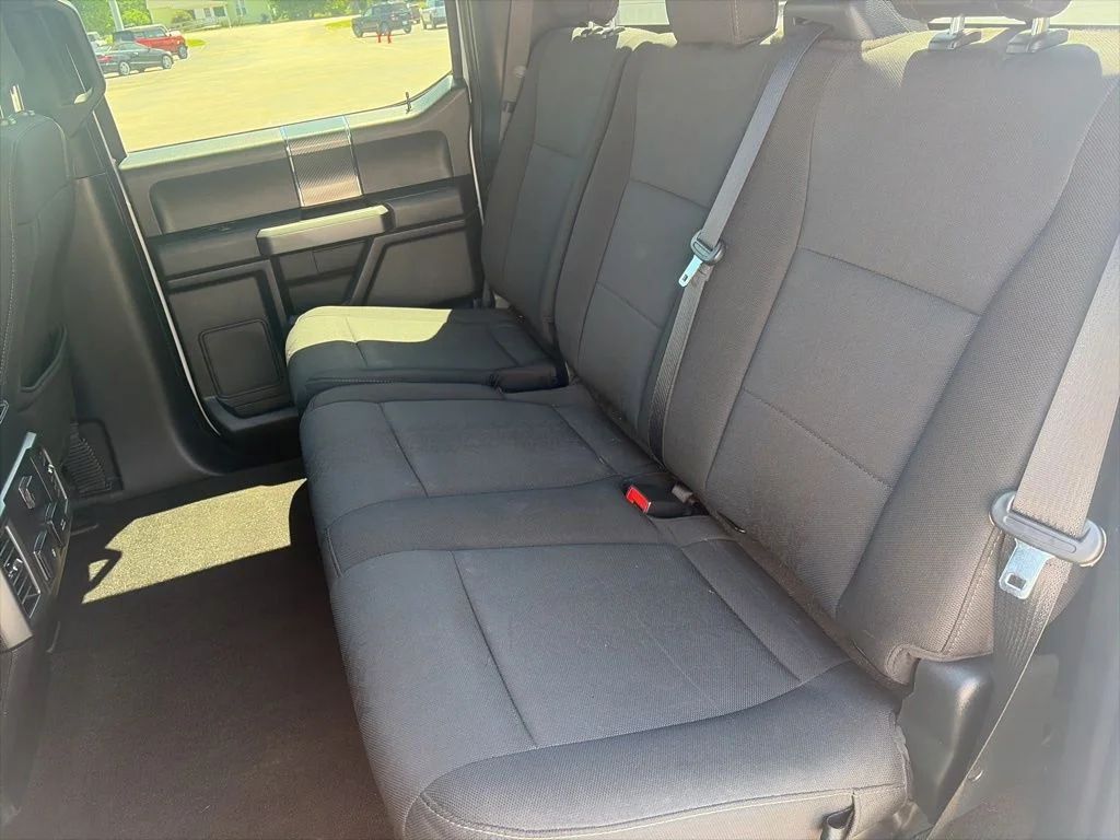 Certified Used 2020 Oxford White Ford XLT image 27