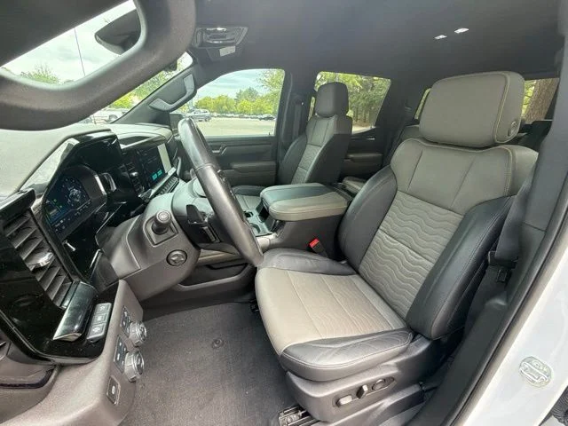Used 2023 White Chevrolet ZR2 image 10