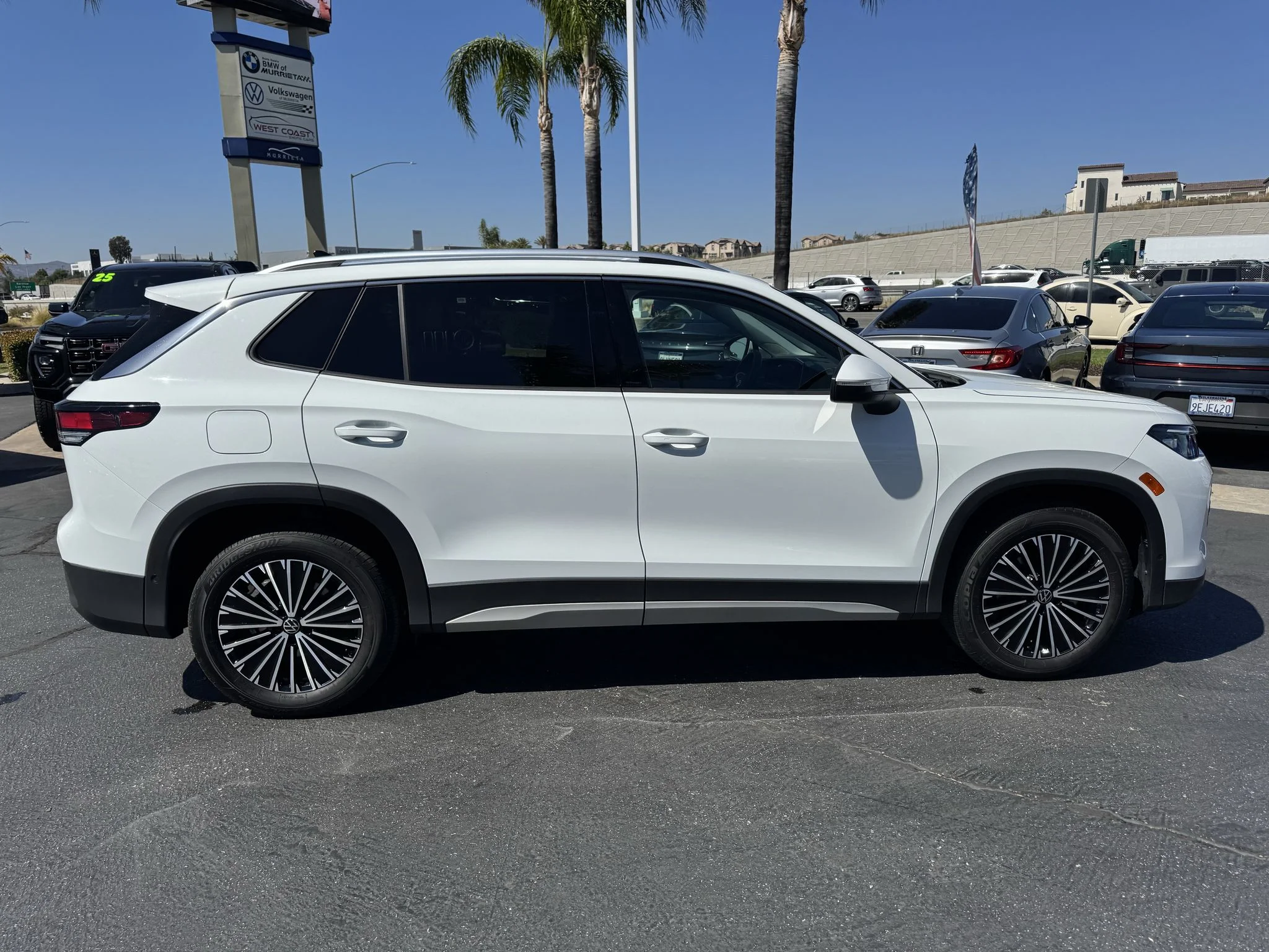 Used 2025 Pure White Volkswagen S image 10