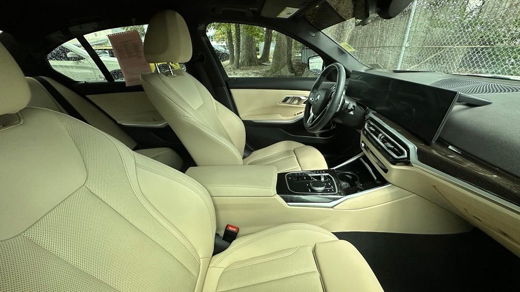 Used 2023 Alpine White BMW 330i image 4