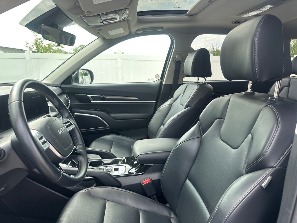 Used 2025 Gray Kia S image 42