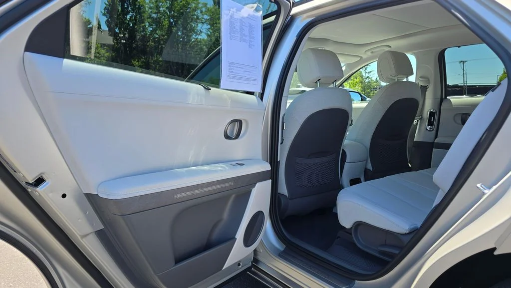 Used 2025 Gravity Gold Matte Hyundai Limited image 15