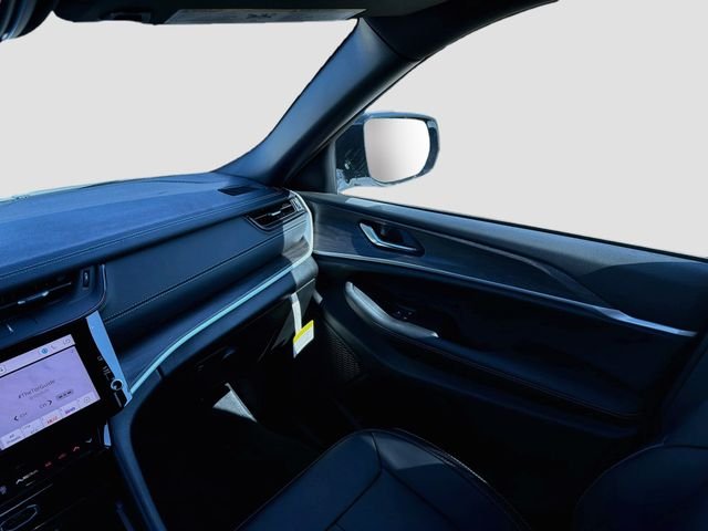 New 2027 White Jeep Limited image 26
