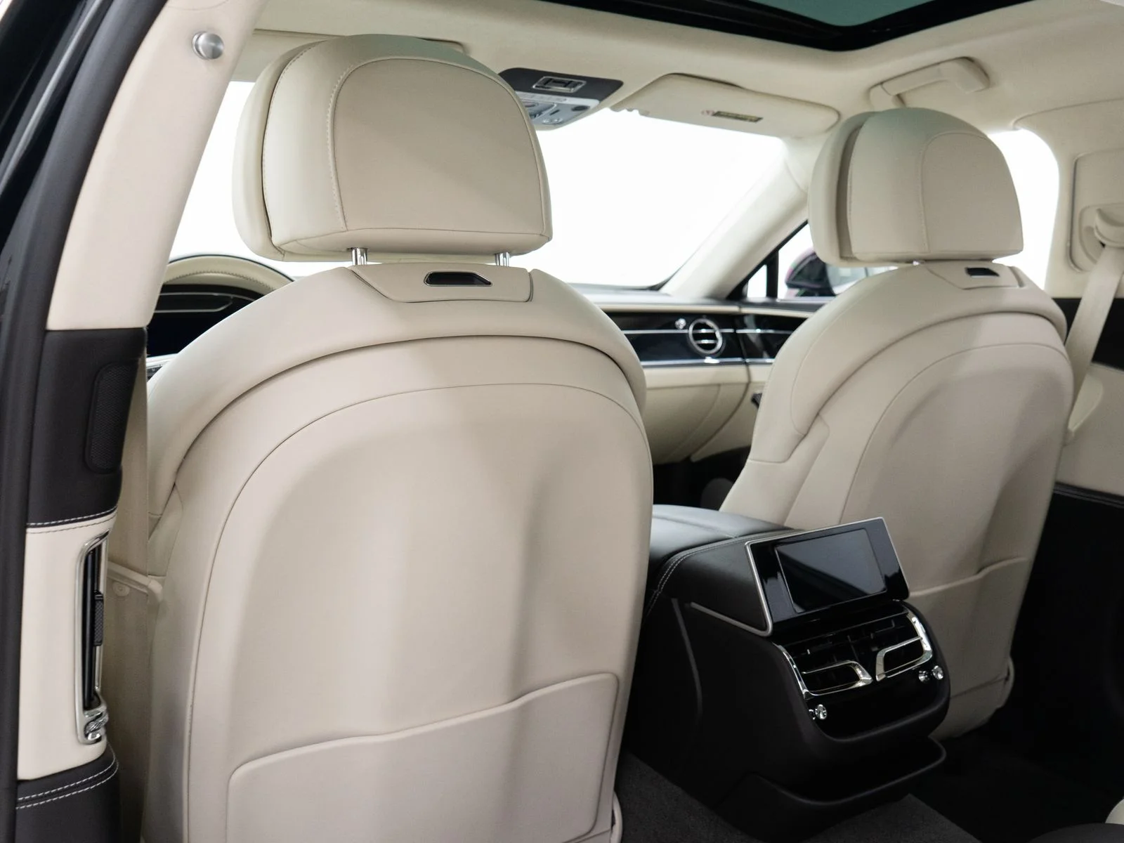 Certified Used 2021 Beluga Bentley W12 image 23