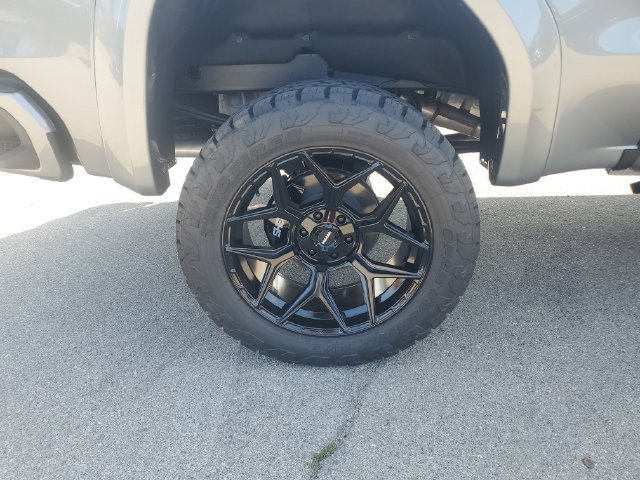 2025 GMC Sierra 1500 AT4 - Photo 6