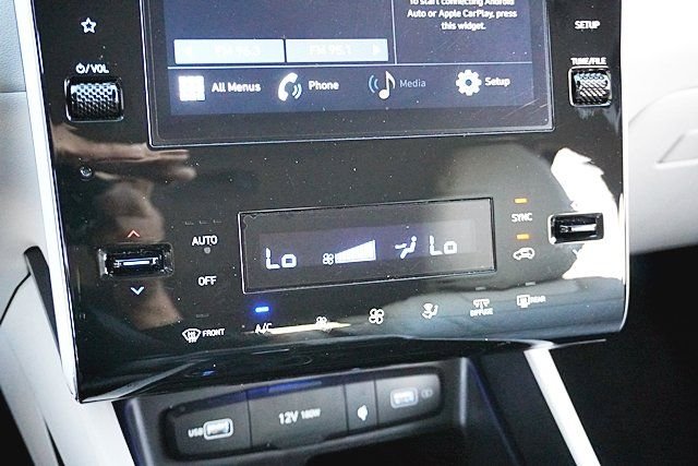 Used 2023 Silver Hyundai SEL image 27