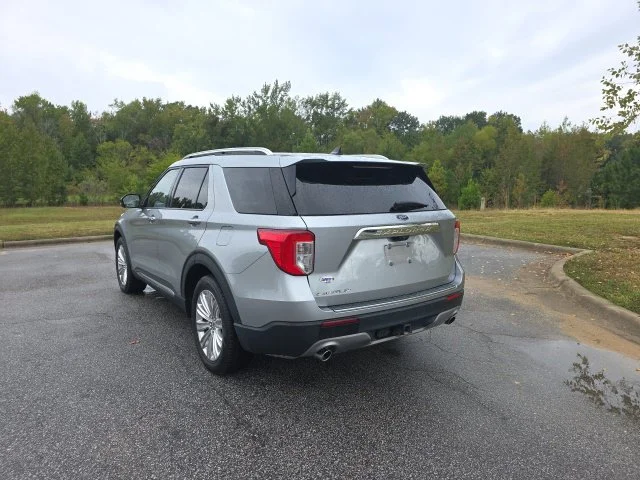 Used 2022 Silver Ford Limited image 4