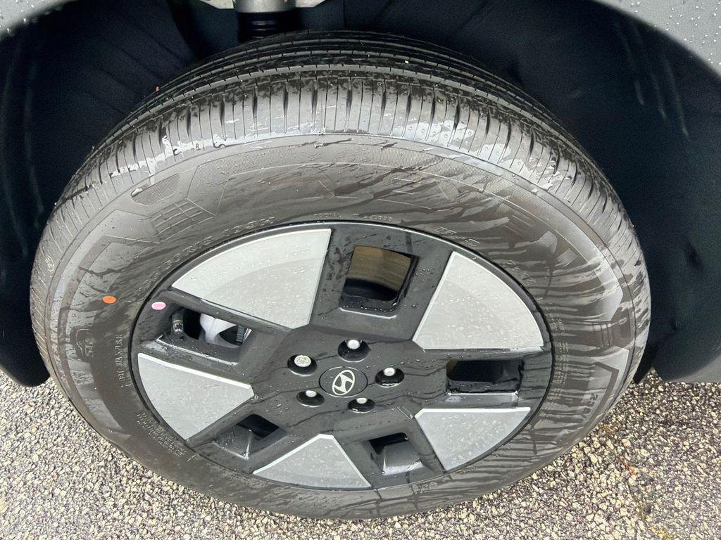 New 2026 Gray Hyundai SE image 17