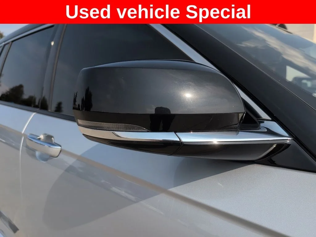 Used 2022 Silver Jeep Overland image 34