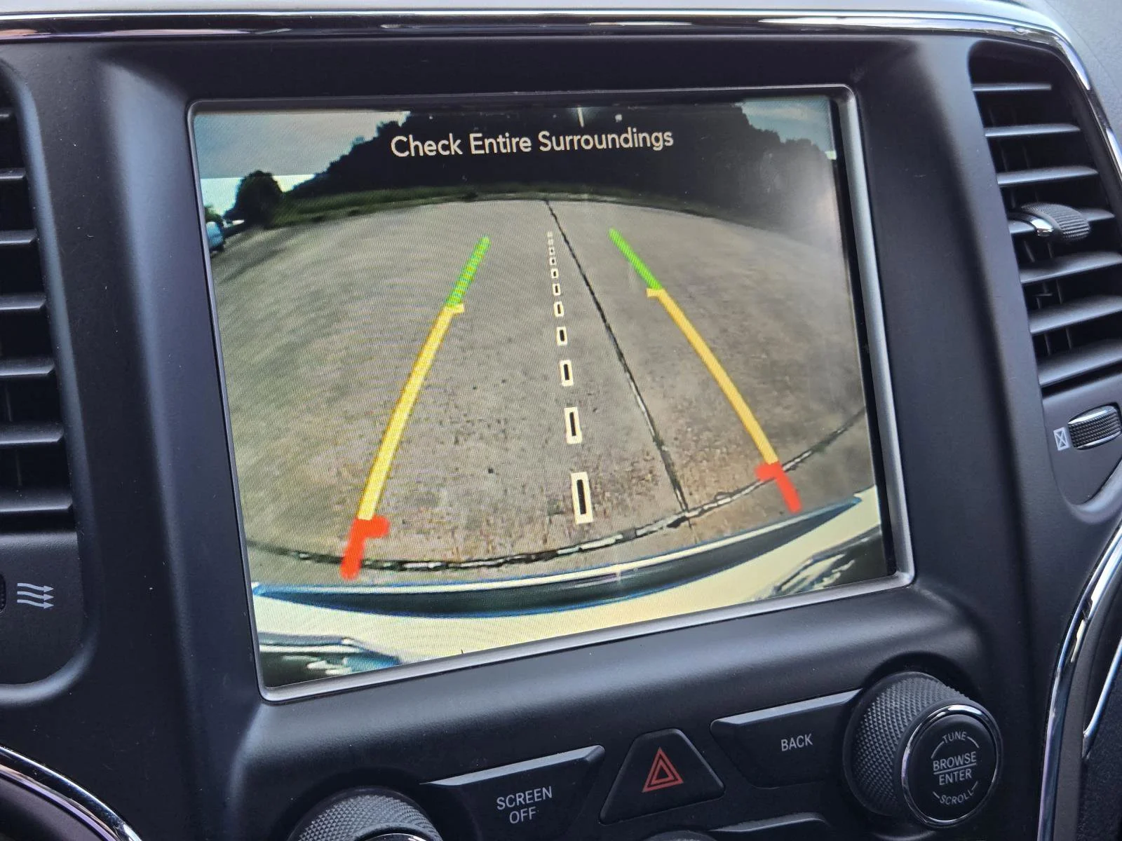 Used 2017 Ivory 3-Coat Jeep Overland image 22