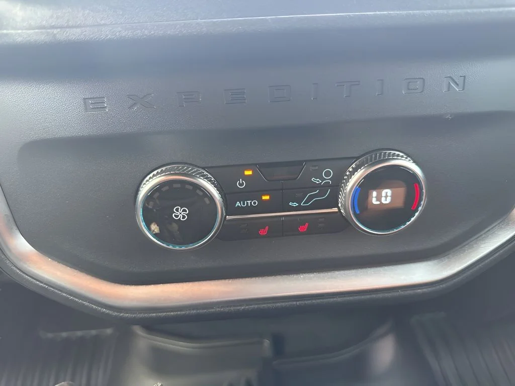 Used 2025 Gray Ford Tremor image 13