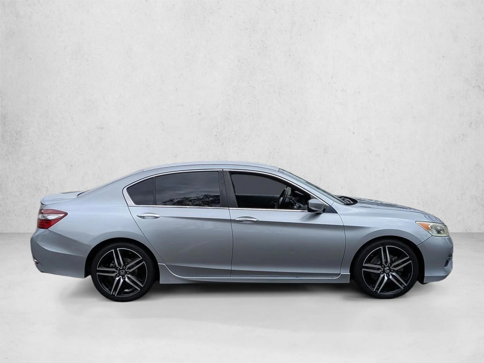 Used 2017 Silver Honda Sport image 4
