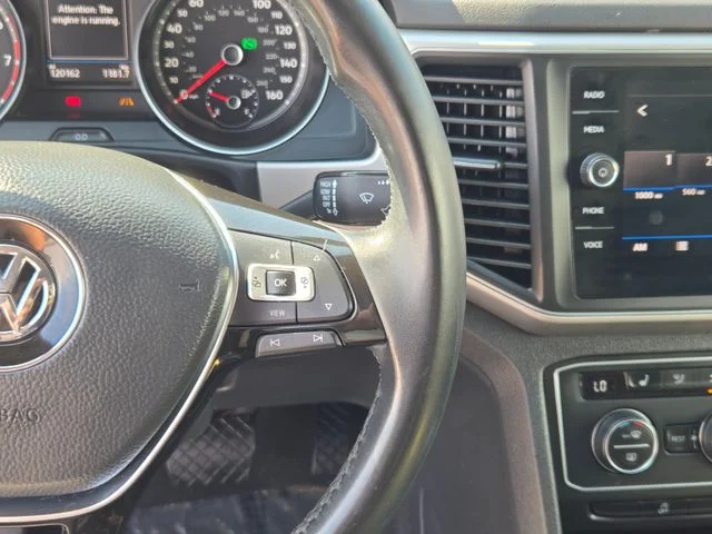 Used 2019 Black Volkswagen 3.6L V6 SE image 32