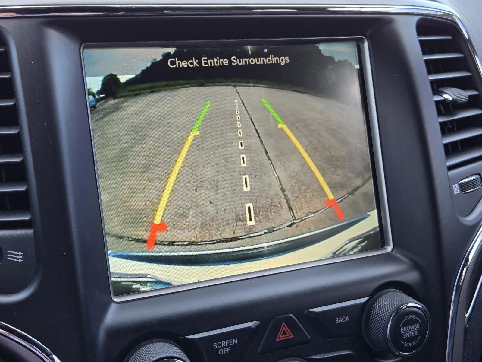 Used 2017 Ivory 3-Coat Jeep Overland image 22