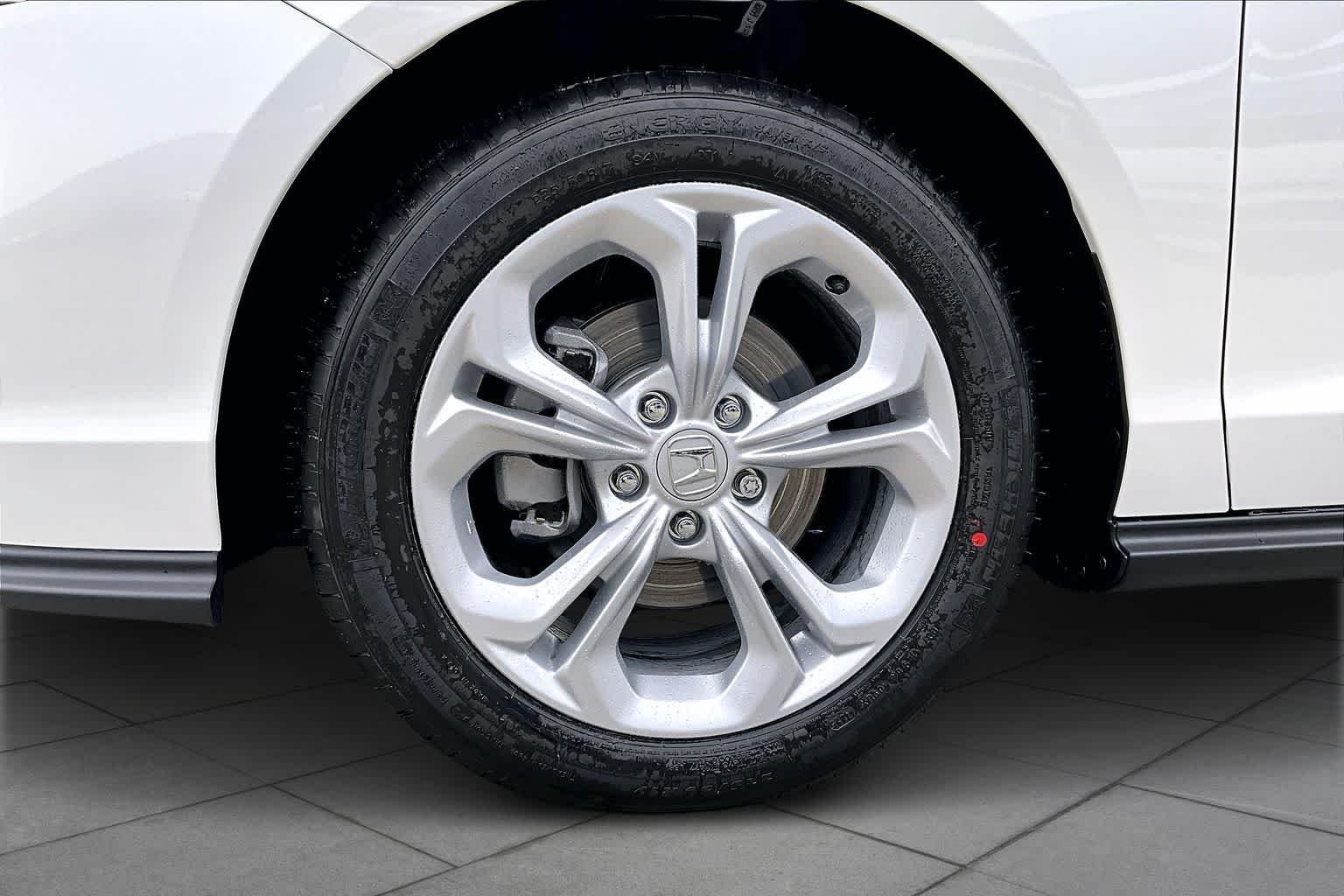 New 2026 Platinum White Pearl Honda LX image 12