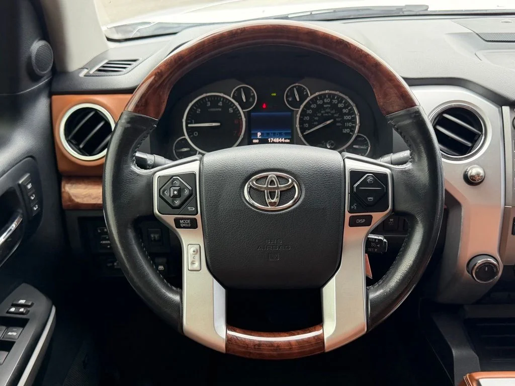 Used 2014 White Toyota 1794 image 42