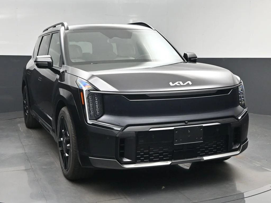 Certified Used 2024 Gray Kia GT-Line image 8