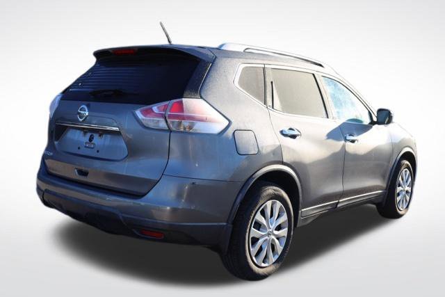 Used 2016 Gun Metallic Nissan S image 9
