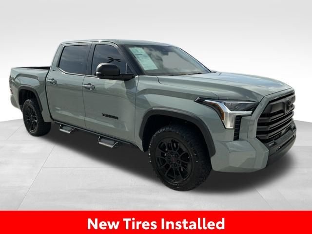 Used 2024 Green Toyota SR5 image 2