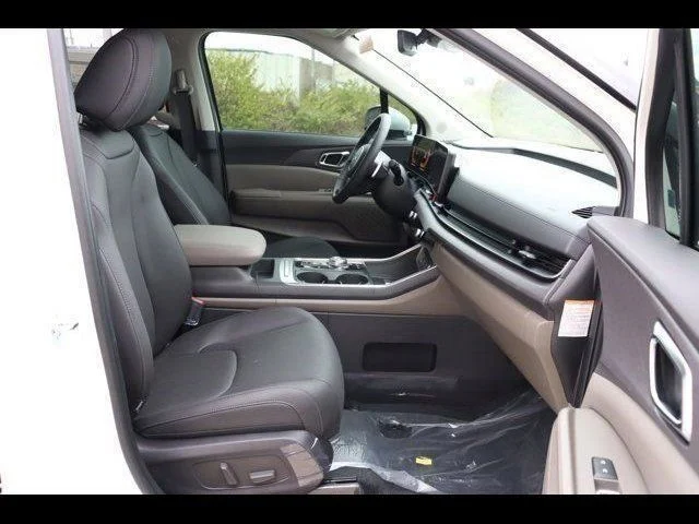 2026 Kia Carnival EX - Photo 26