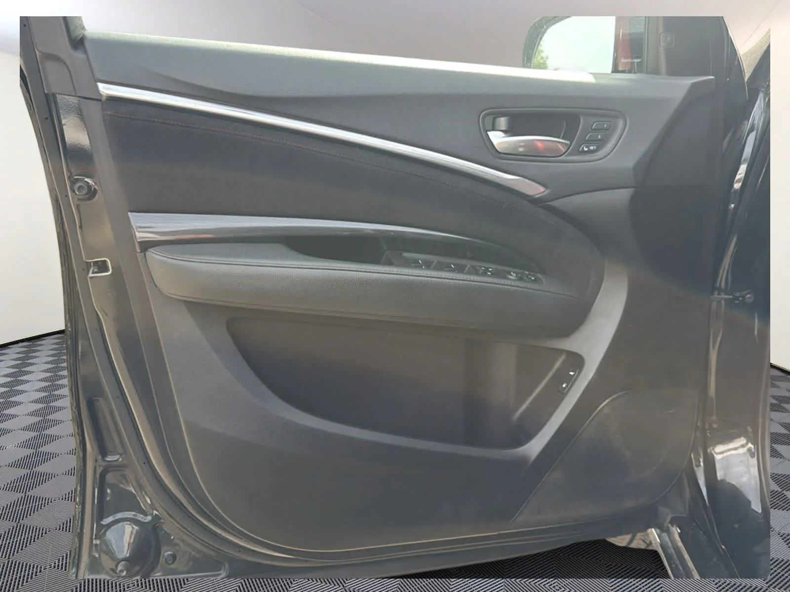 Used 2020 Majestic Black Pearl Acura w/Technology/A-Spec Pkg image 8
