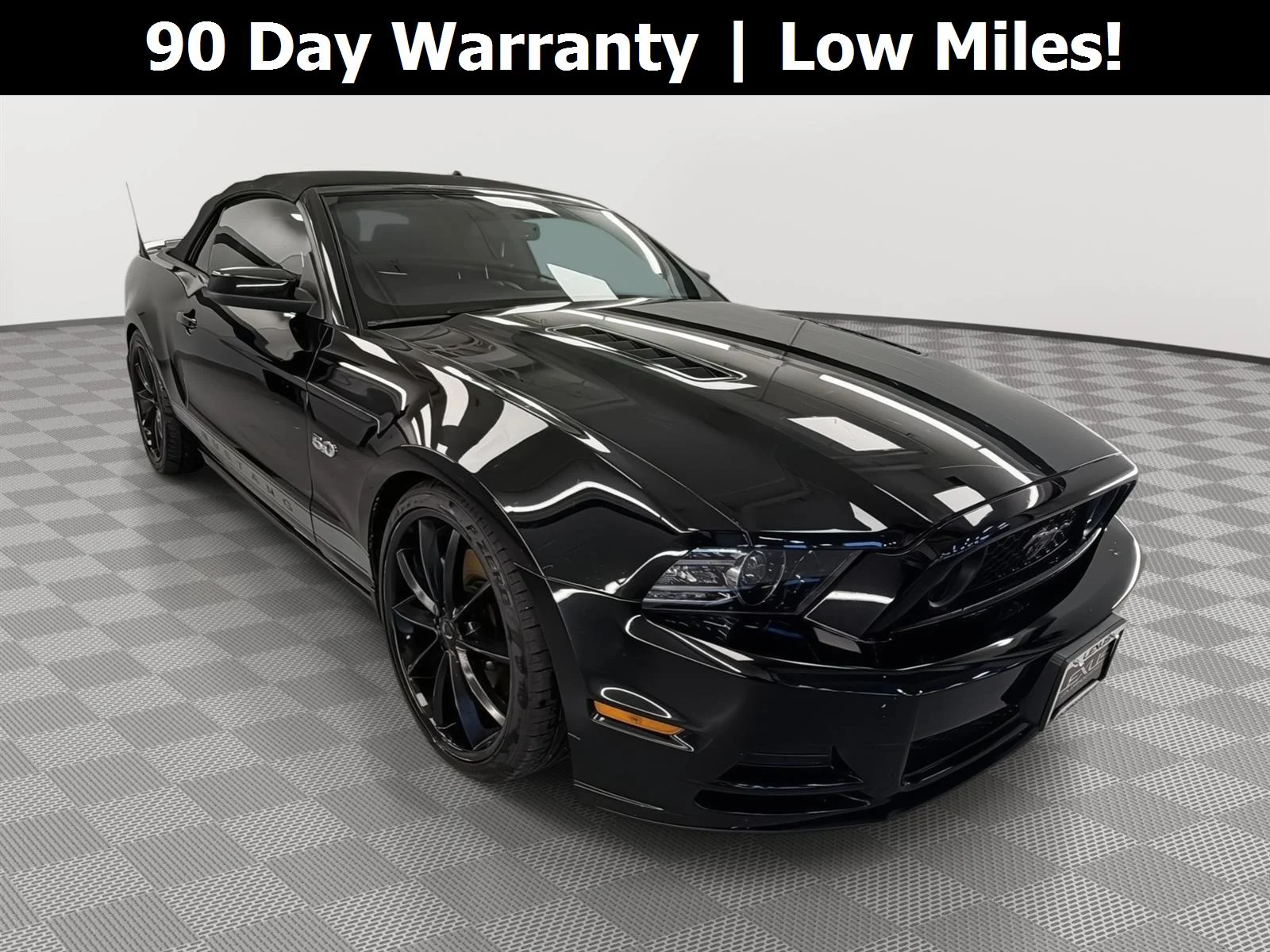2014 Ford Mustang GT Premium's photo