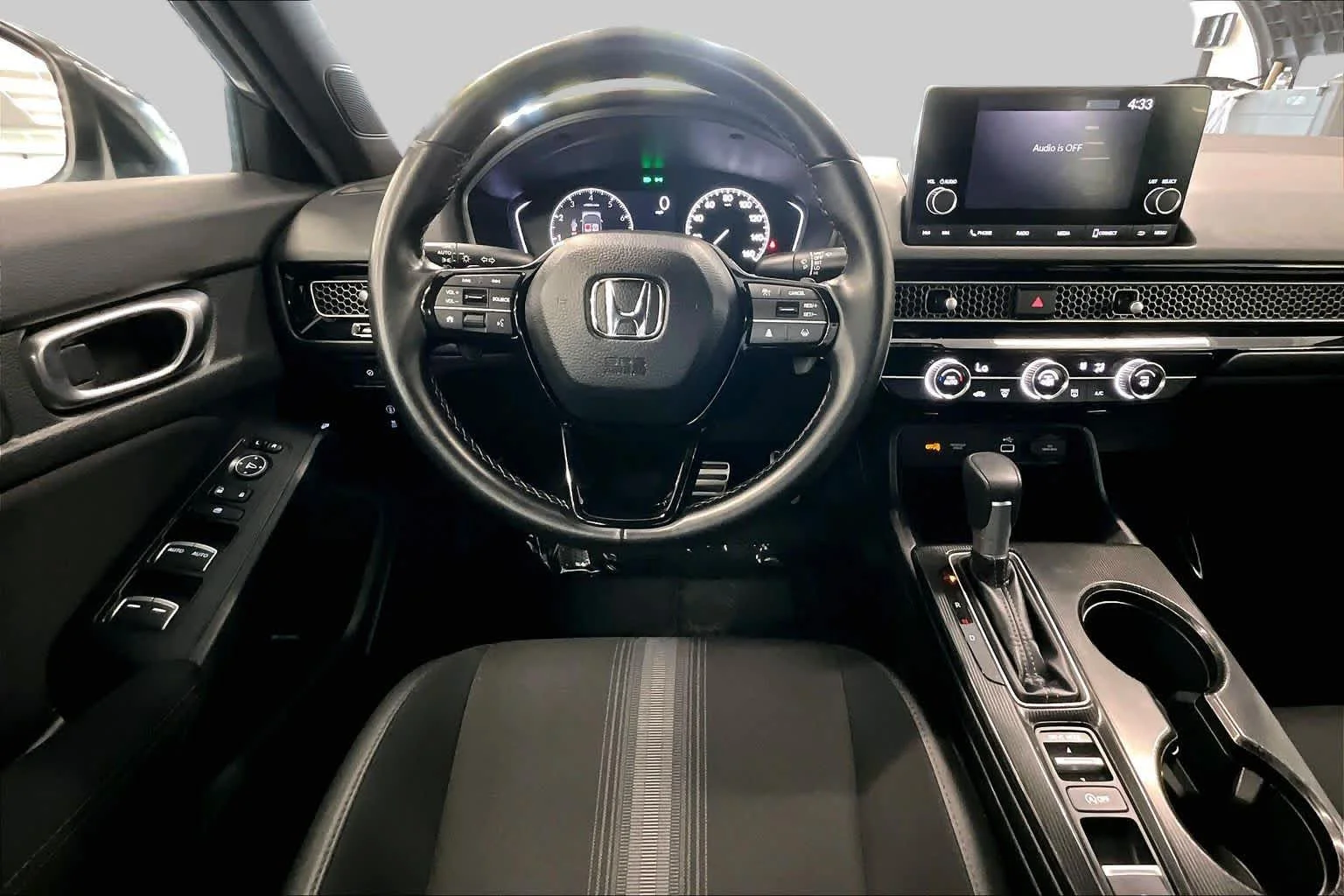 Used 2024 Lunar Silver Metallic Honda Sport image 6