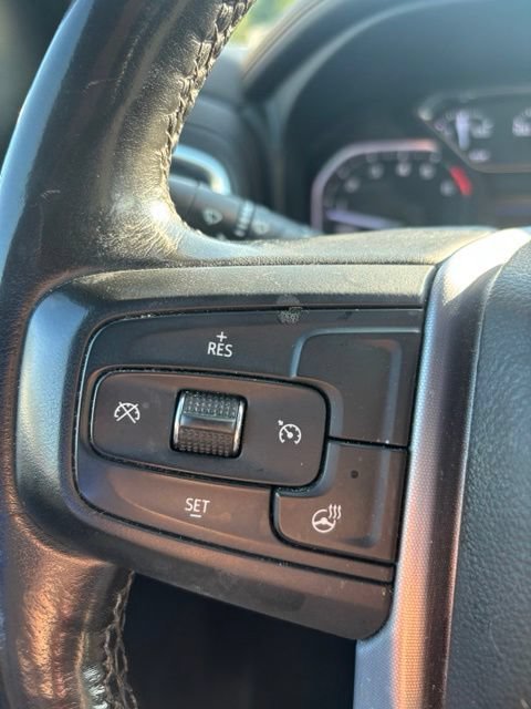 Used 2019 Summit White GMC SLE image 18