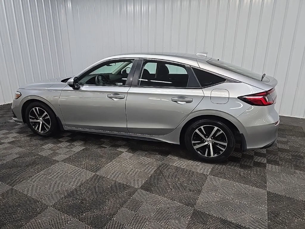 Used 2024 Black Honda LX image 4