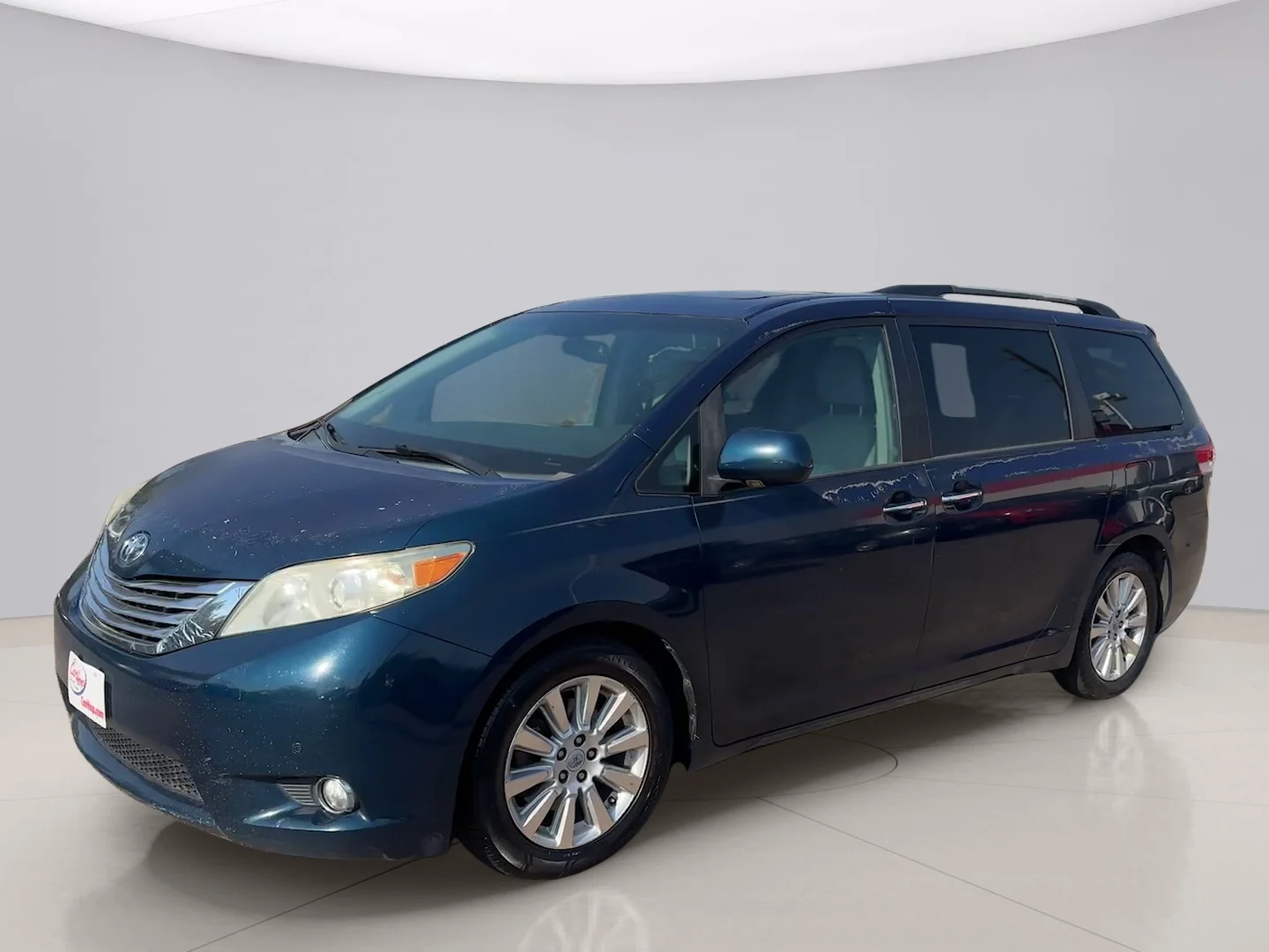 2011 Toyota Sienna Limited V6 7-Passenger's photo