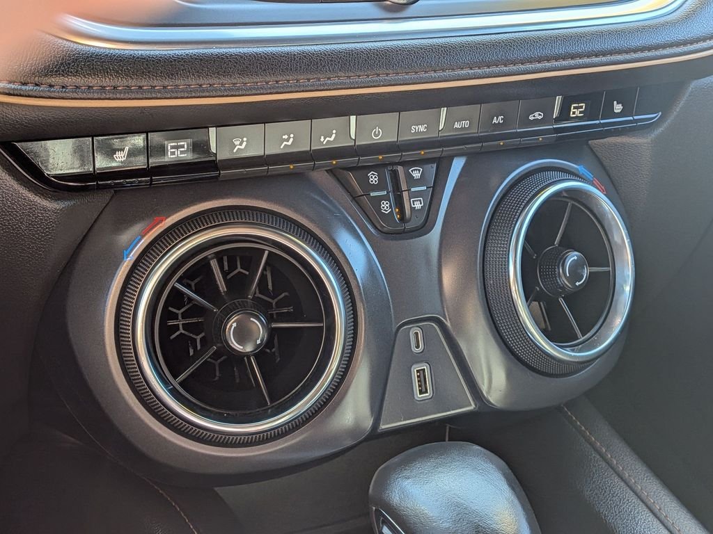 Used 2022 Iron Gray Metallic Chevrolet Premier image 15