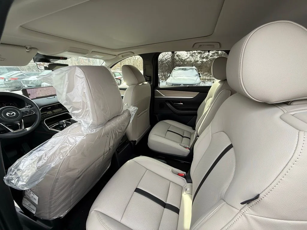 2026 Mazda CX-90 Premium Package - Photo 24