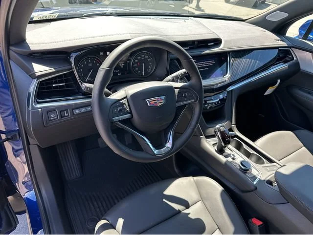 New 2025 Opulent Blue Metallic Cadillac Premium Luxury image 6