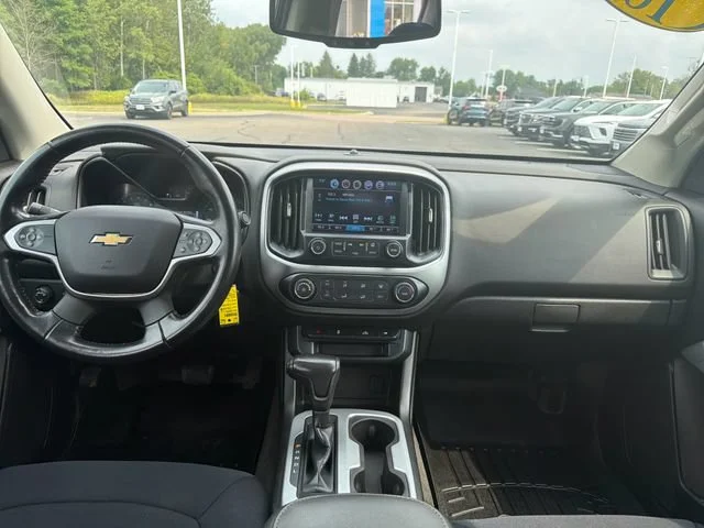 Used 2018 BLACK Chevrolet 4WD LT image 15