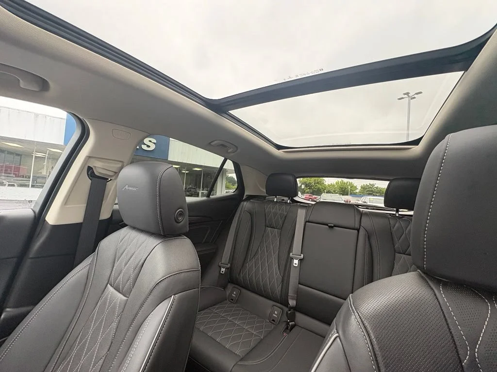 Used 2023 Ebony Twilight Metallic Buick Avenir image 20