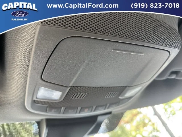 Used 2019 White Ford XLT image 31