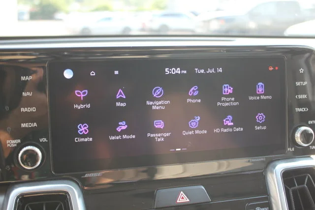Used 2023 White Kia SX Prestige image 5