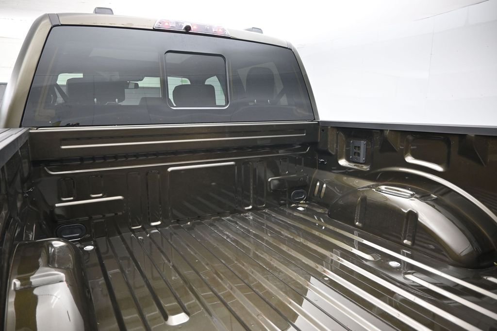 New 2026 Shelter Green Ford Raptor image 24
