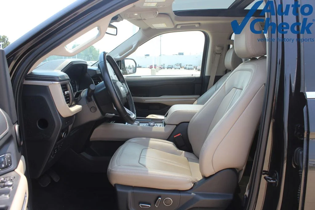 Used 2024 Black Ford Limited image 12