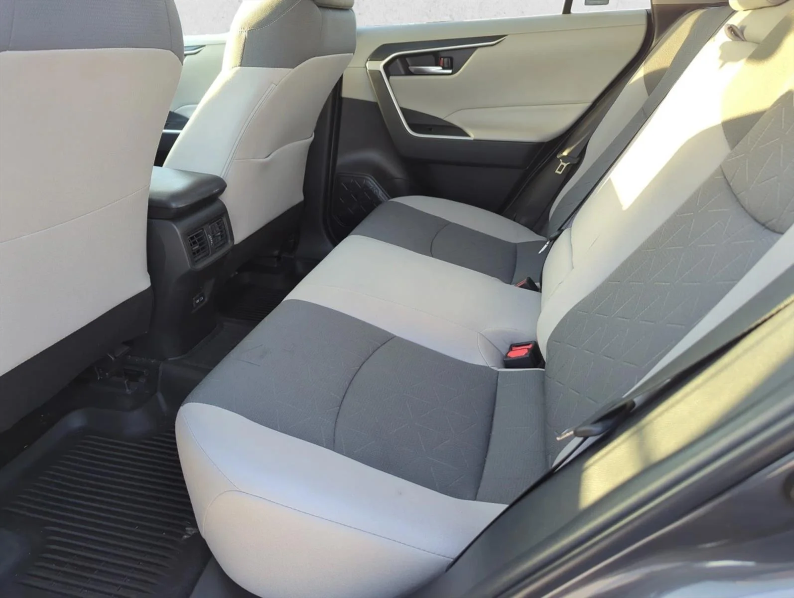 Used 2022 Magnetic Gray Metallic Toyota XLE image 10