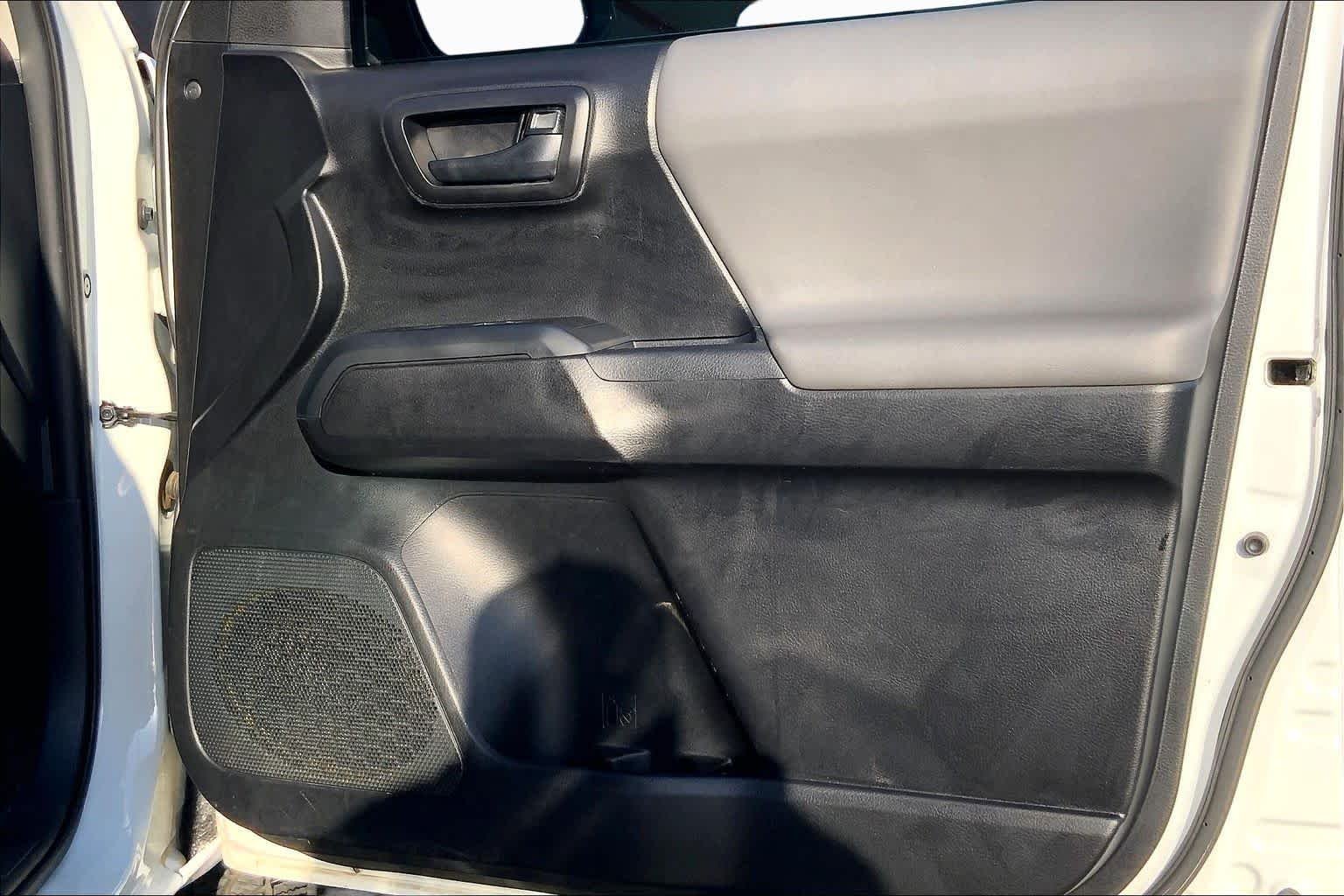 Used 2019 Super White Toyota SR image 23