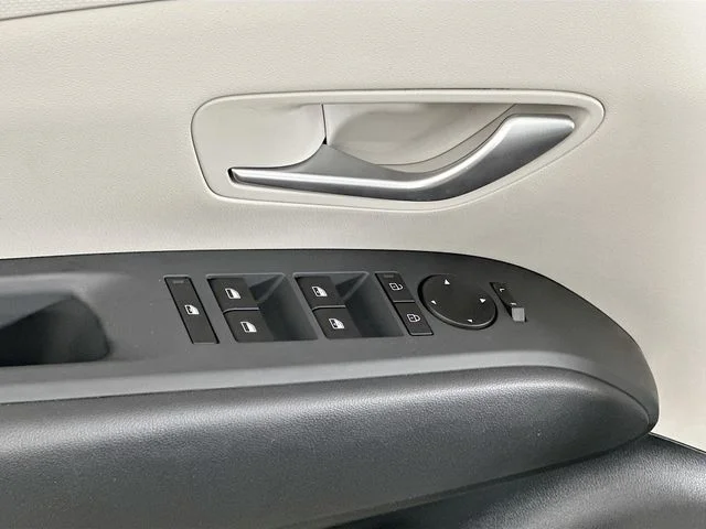 New 2026 Black Hyundai SEL image 10