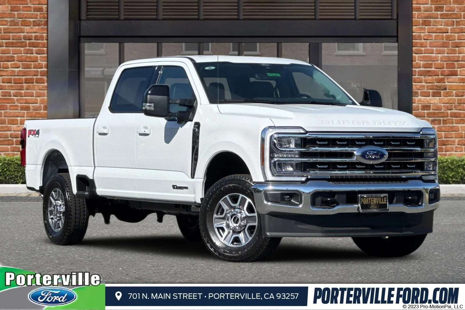 New 2026 Oxford White Ford F-250® Lariat® image 1